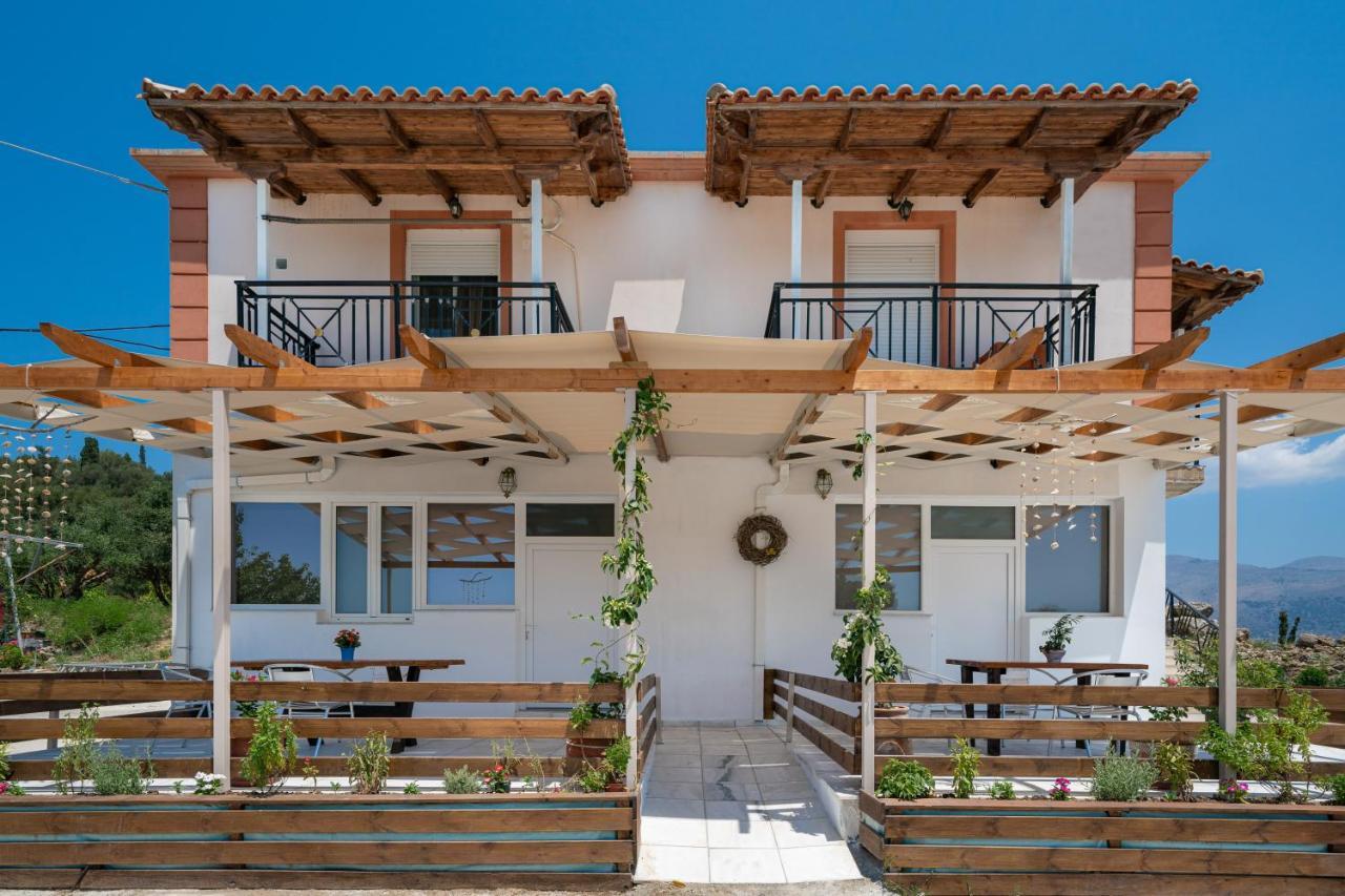 Casa Di Colona - Κόκκινο Leilighet Lixoúri Eksteriør bilde